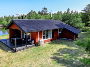 6 person holiday home in L s Læsø